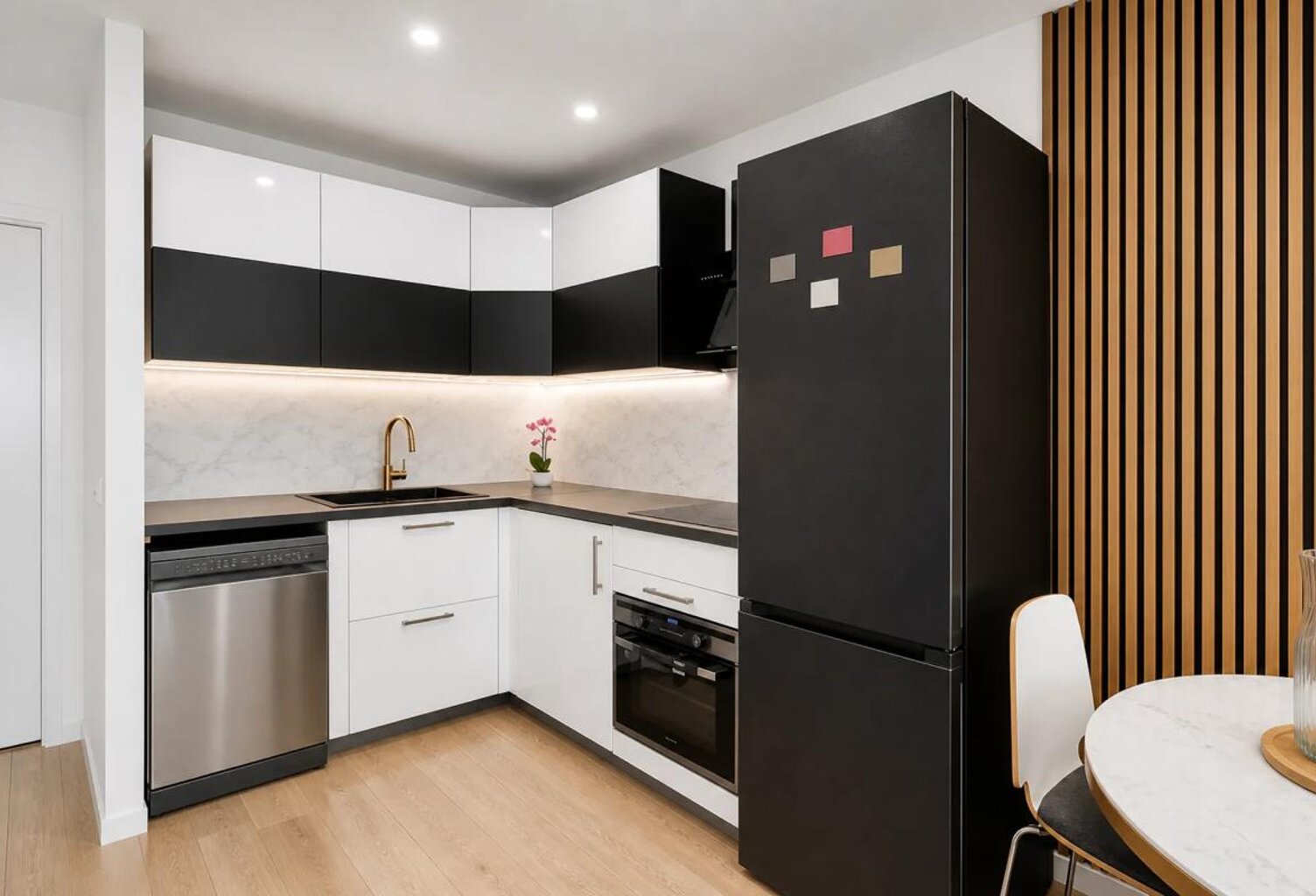 Duplex 3 pièces de 56,30 m² avec balcons, terrasse, vue dégagée — photo 1