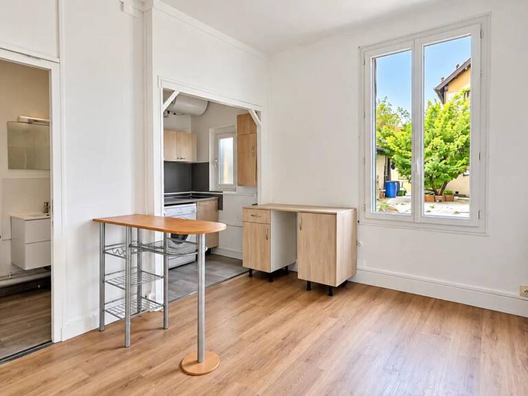 Appartement 2 pièces de 30 m² à Sainte-Savine — photo 1