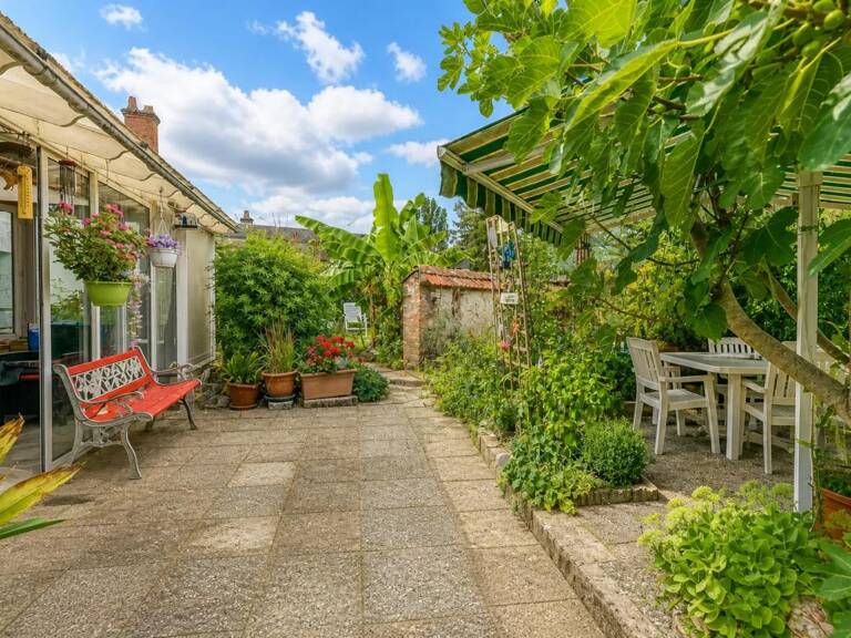 Maison de 8 pièces de 177 m² à Cour-Cheverny — photo 1
