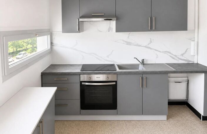 Appartement de 4 pièces de 67 m² à Alès — photo 2