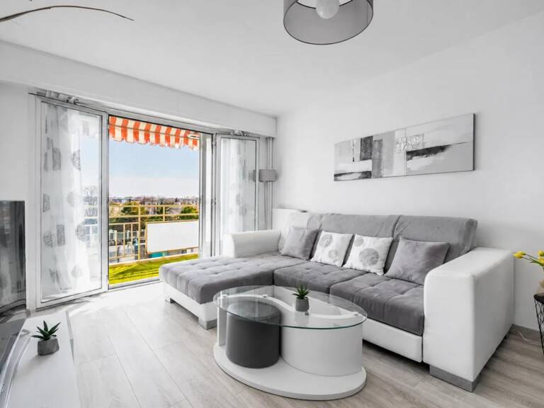 Appartement lumineux 4P avec extérieurs à Cagnes-sur-Mer — photo 1