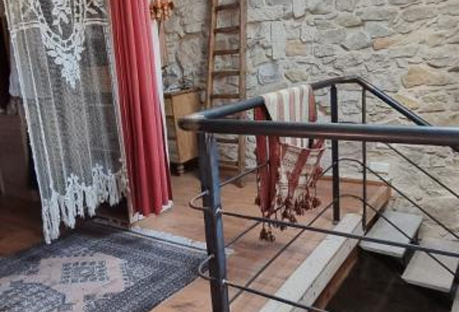 Maison de caractère au cœur du village – Quand les pierres racontent une histoire — photo 1