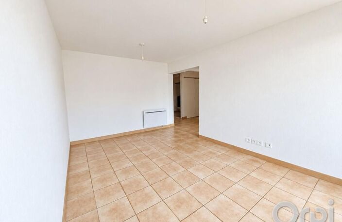 BEZIERS - Appartement À Louer — photo 3