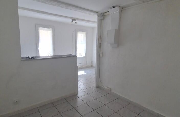 BEZIERS - Appartement À Louer — photo 3