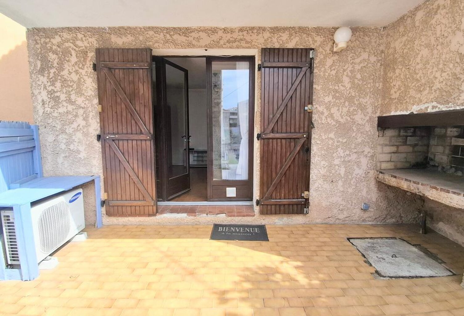 À vendre – Studio avec terrasse à Six-Fours-les-Plages — photo 1