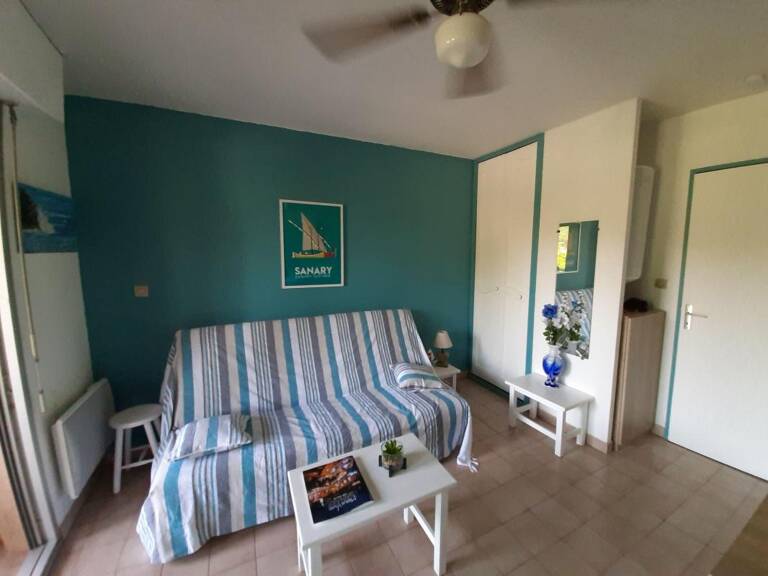 Studio meublé à Louer secteur Beaucours - Sanary — photo 1