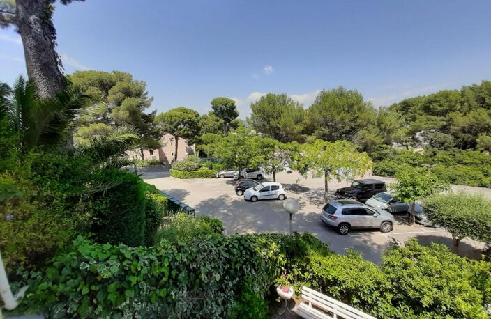 Studio meublé à Louer secteur Beaucours - Sanary — photo 2