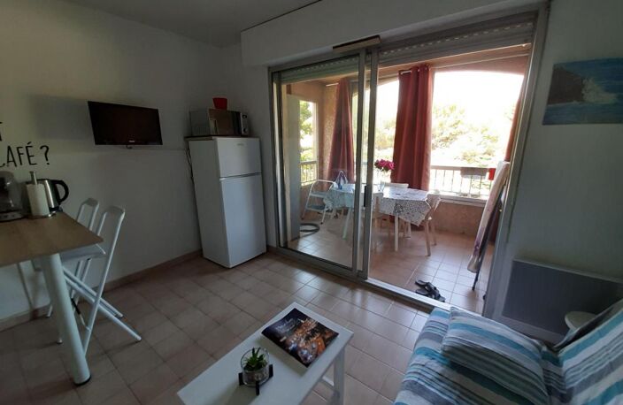 Studio meublé à Louer secteur Beaucours - Sanary — photo 4