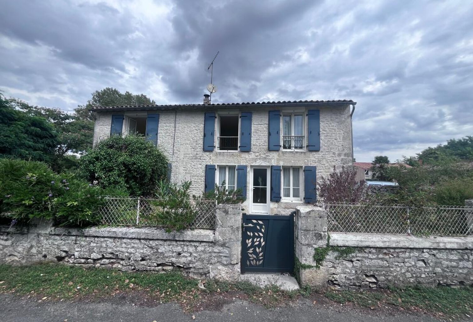 Maison À Vendre SAINTE-OUENNE — photo 1
