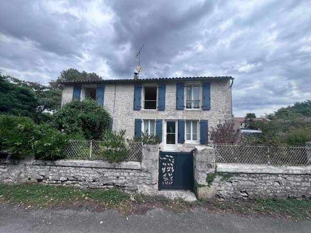 Maison À Vendre SAINTE-OUENNE — photo du bien