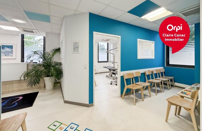 À VENDRE – LOCAL PROFESSIONNEL À USAGE COMMERCIAL OU DE BUREAU – 98 m² — photo 3