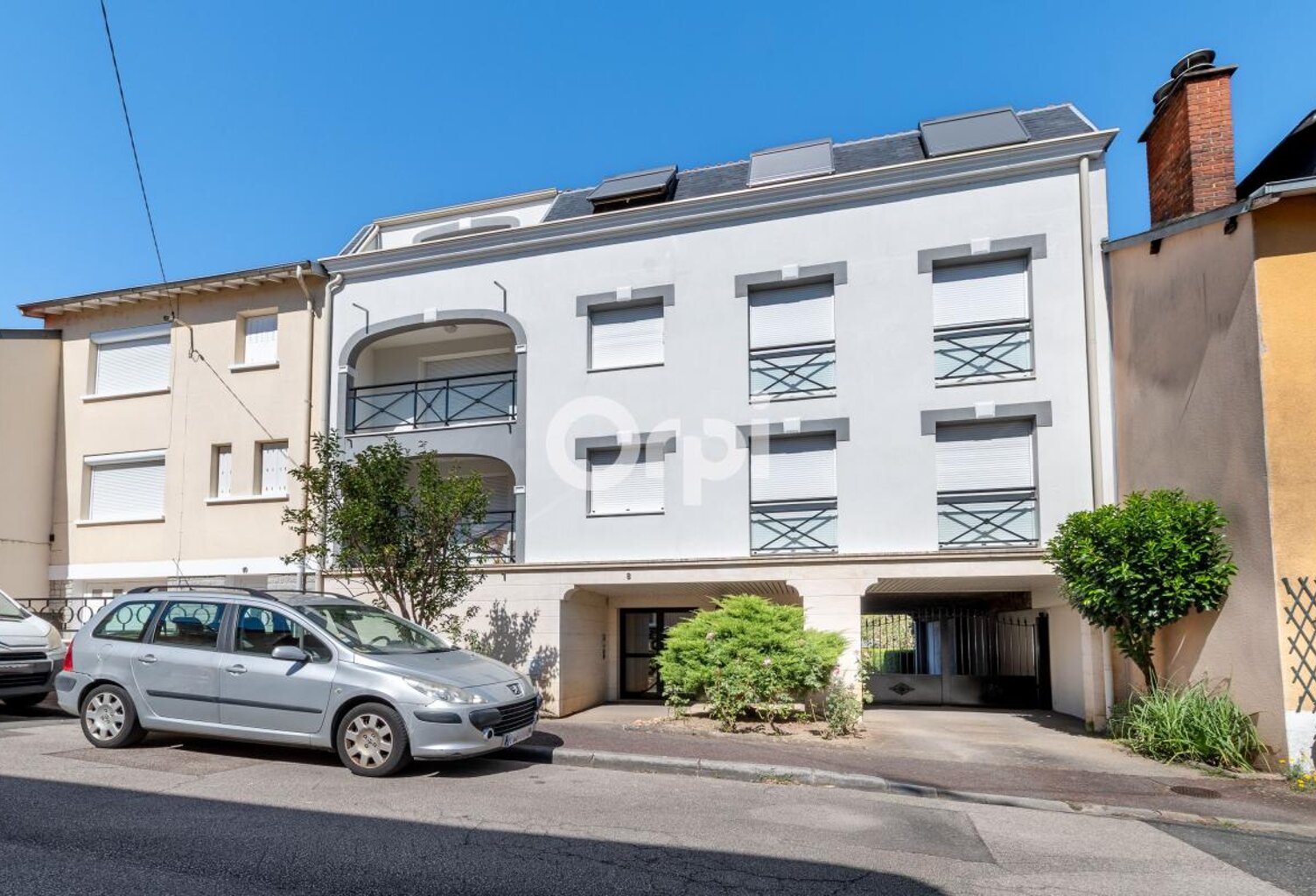 Appartement d'exception au dernier étage – Résidence de standing avec ascenseur, terrasse, grand garage et vue dégagée — photo 1