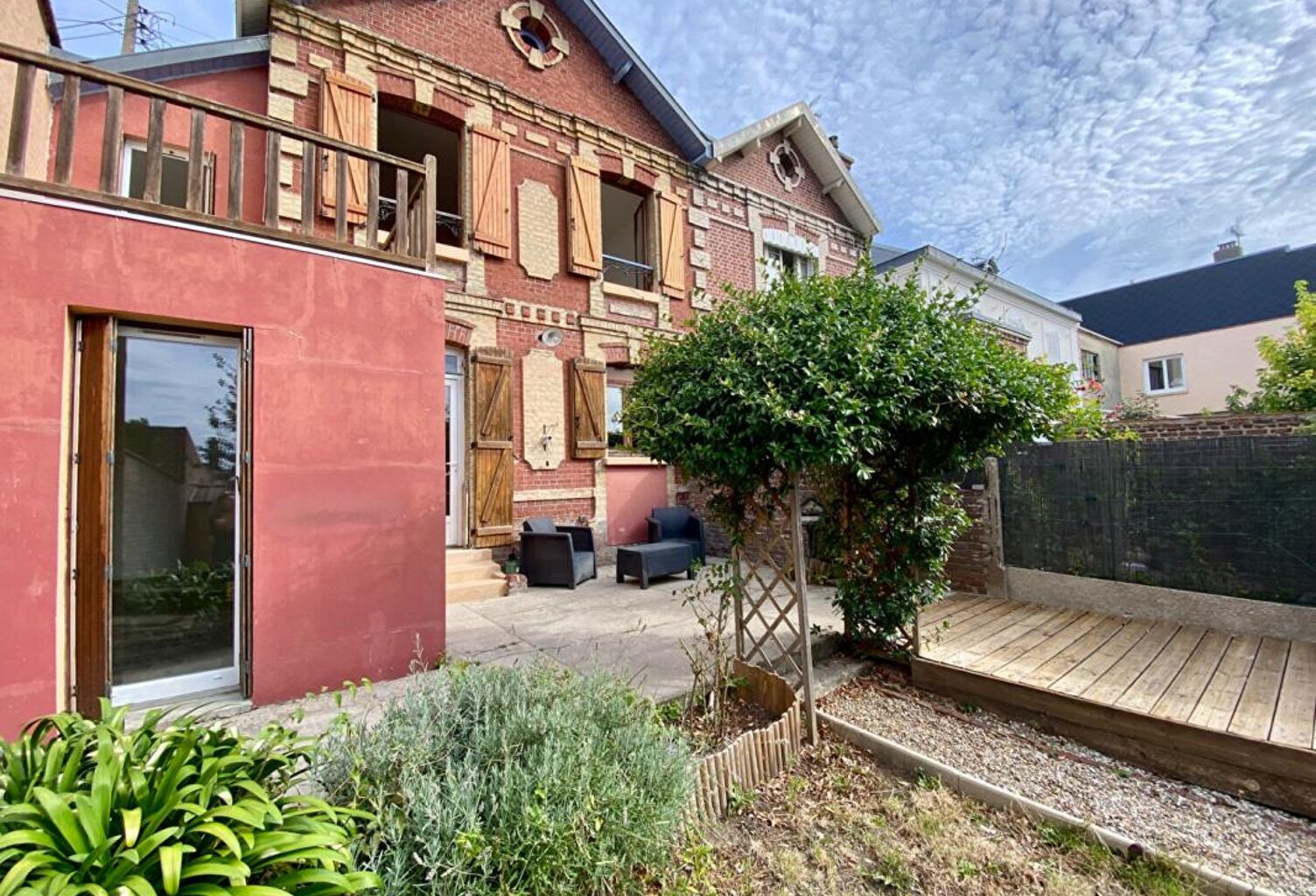 MAISON DE VILLE DE CARACTÈRE AVEC JARDIN, TERRASSE ET 4 CHAMBRES LE HAVRE — photo 1