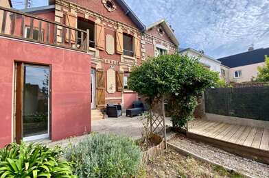 Maison 6 pièces 1290 €