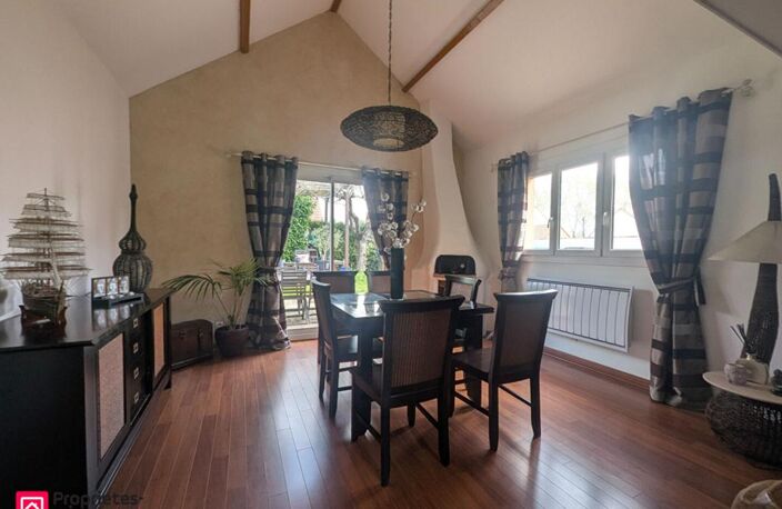 Maison individuelle 7 pièces de 145m² avec jardin clos de 660m² — photo 4