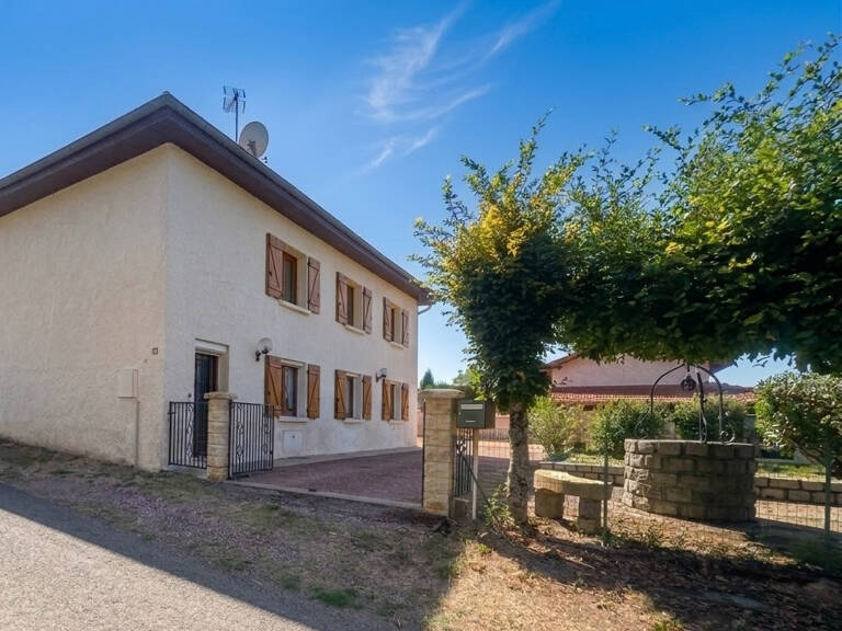 EXCLUSIVITÉ ,SAINT-HILAIRE-SOUS-CHARLIEU MAISON 4 CHAMBRES  154 m² — photo 1