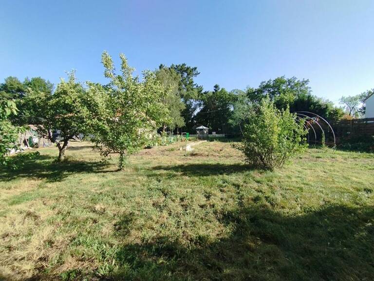 Terrain 750m², Divatte sur Loire (44450) — photo 1