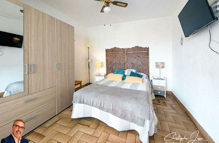 T2 vue mer avec loggia, accès direct plage et parking privé — photo 4