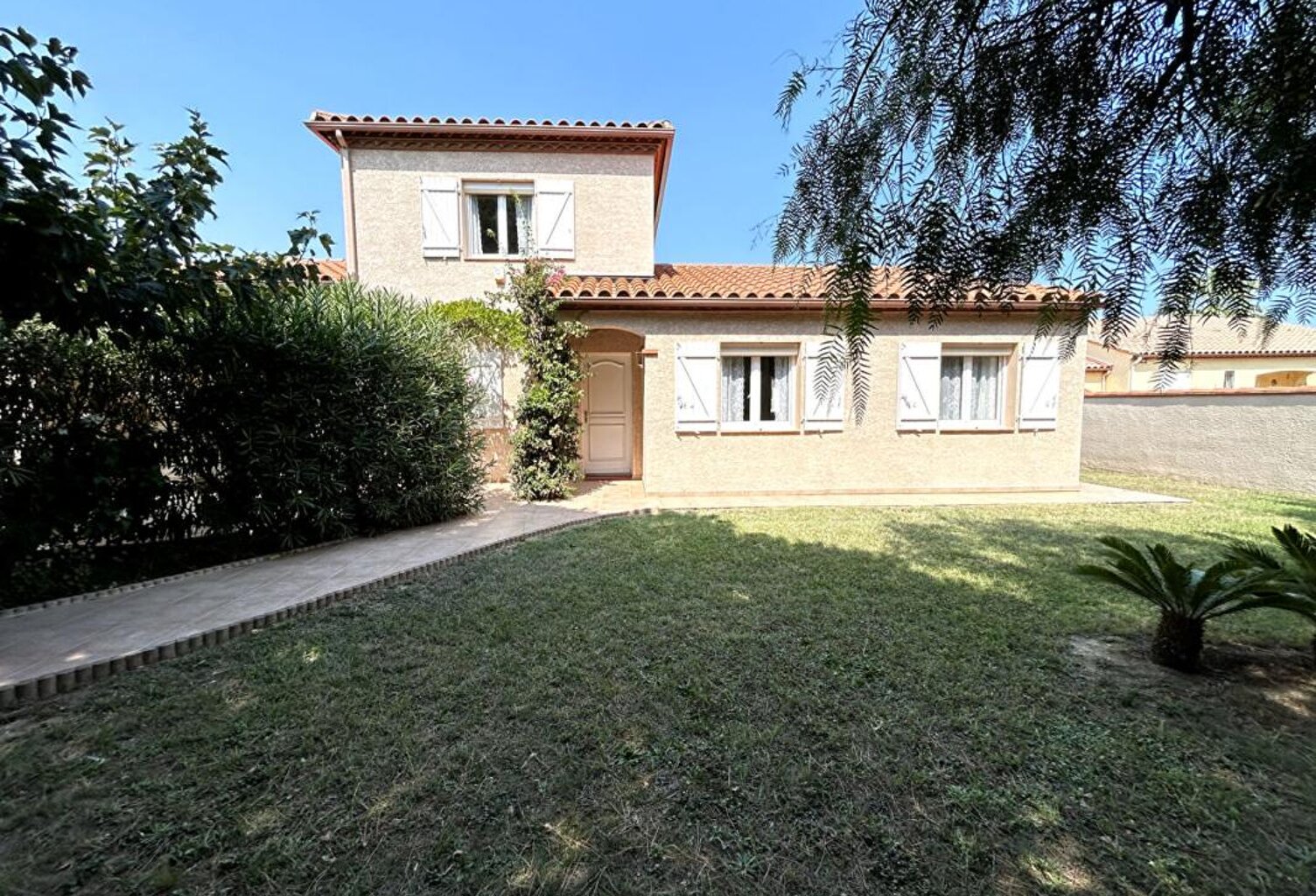 Maison familiale 165 m2 sur parc arboré de 1 005 m2 avec piscine — photo 1
