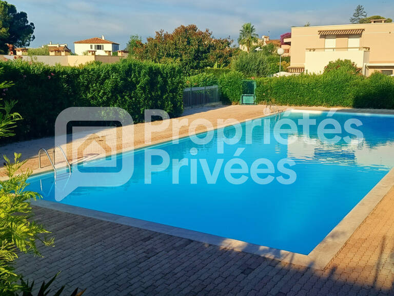 Studio de 33 m² à Cagnes-sur-Mer Terrasse, piscine, vue mer et garage — photo 1