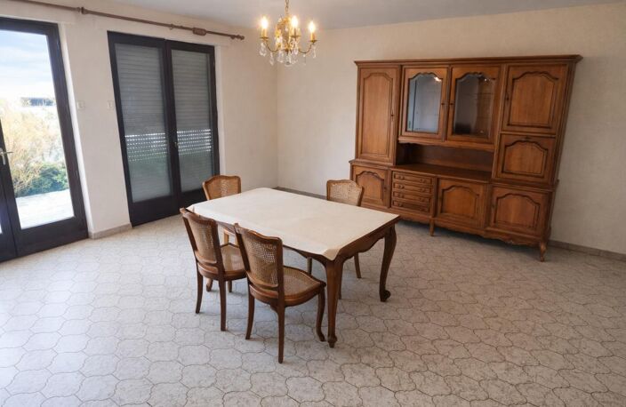 BEAU POTENTIEL POUR CETTE MAISON A RAFFAICHIR - 3 CHAMBRES — photo 5