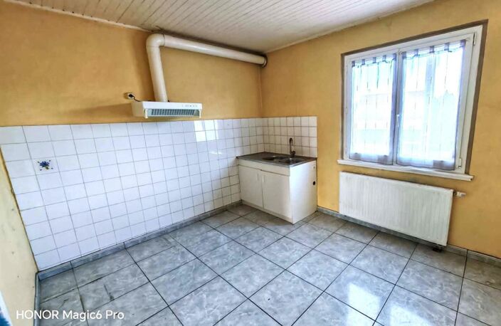 Grande maison familiale ou 2 appartements sur terrain d'environ 13 ares — photo 4