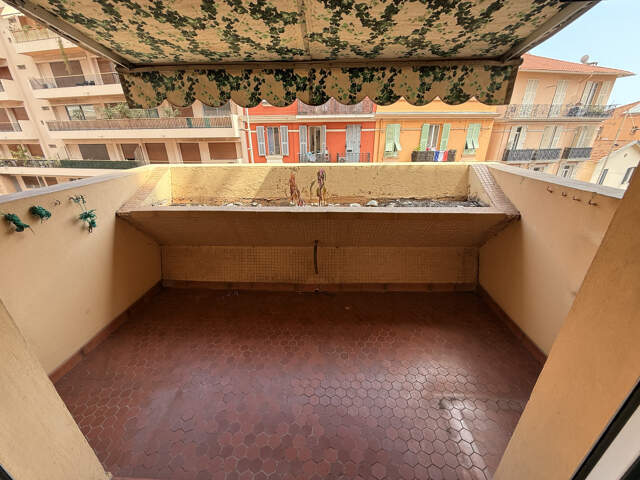 2p avec cave et garage en supplément à la frontière de Monac — photo du bien