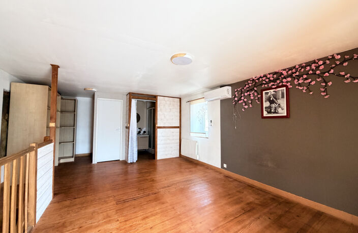 Ensemble immobilier avec jardin — photo 4