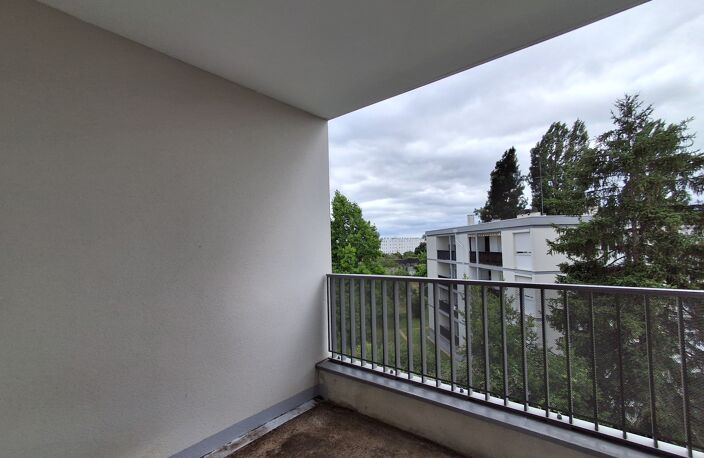 APPARTEMENT T3 NEUF + LOGGIA + BALCON + PARKING - VILLENAVE D'ORNON — photo 3