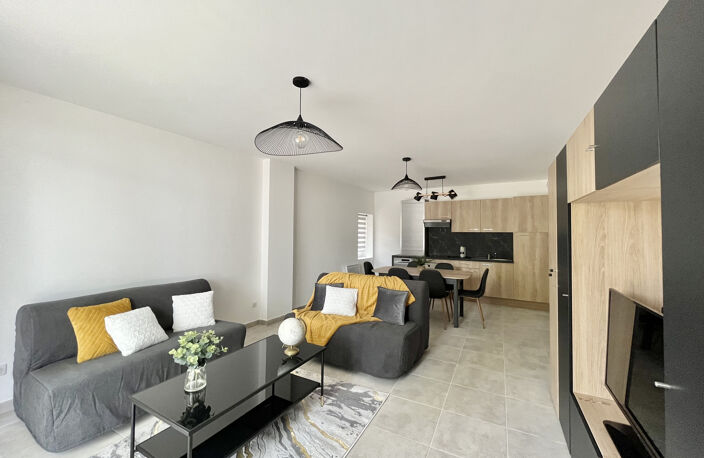 APPARTEMENT T2 MEUBLÉ LES CAMOINS — photo 2