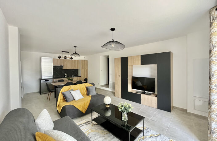 APPARTEMENT T2 MEUBLÉ LES CAMOINS — photo 4
