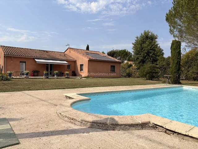 Villa de plain-pied avec piscine BRENS — photo du bien