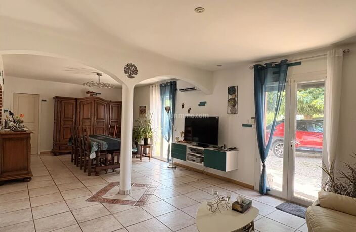 Villa de plain-pied avec piscine BRENS — photo 5