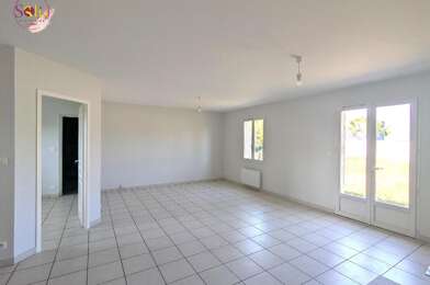Maison 6 pièces 1050 €