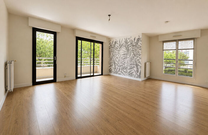 EXCLUSIVITE - RENNES Grand T3 - Mabilais - Balcon - Ascenseur — photo 2