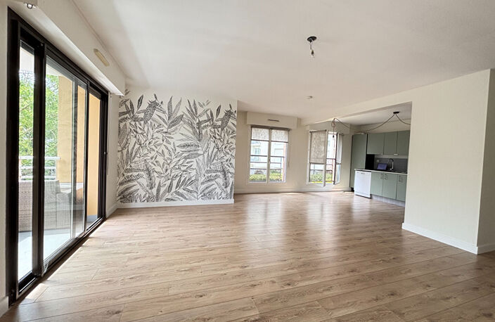 EXCLUSIVITE - RENNES Grand T3 - Mabilais - Balcon - Ascenseur — photo 4