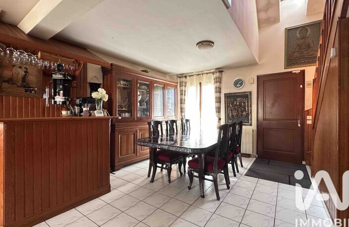 Vente Maison/villa 7 pièces — photo 2