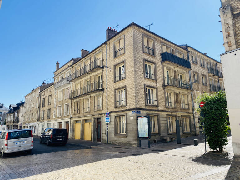 POITIERS PLATEAU - rue Edouard GRIMAUX - rue Gaston HULIN — photo 1