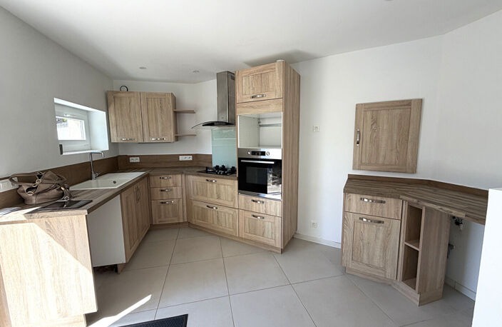 Maison  4 pièces 75.16 m2 avec garage. — photo 3