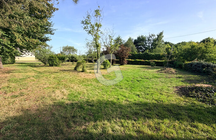 TERRAIN CONSTRUCTIBLE - 1264 M² - A VENDRE - SAINT VINCENT SUR GRAON — photo 2