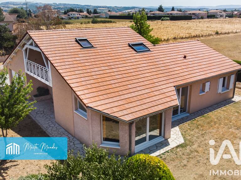 Vente Maison/villa 8 pièces — photo 1