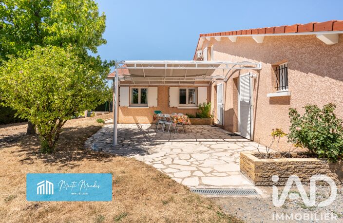 Vente Maison/villa 8 pièces — photo 2