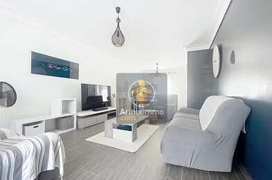 Appartement 8 pièces 529000 €