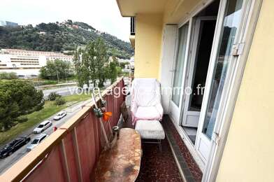 Appartement 3 pièces 130000 €