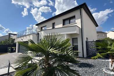 Maison 7 pièces 605000 €