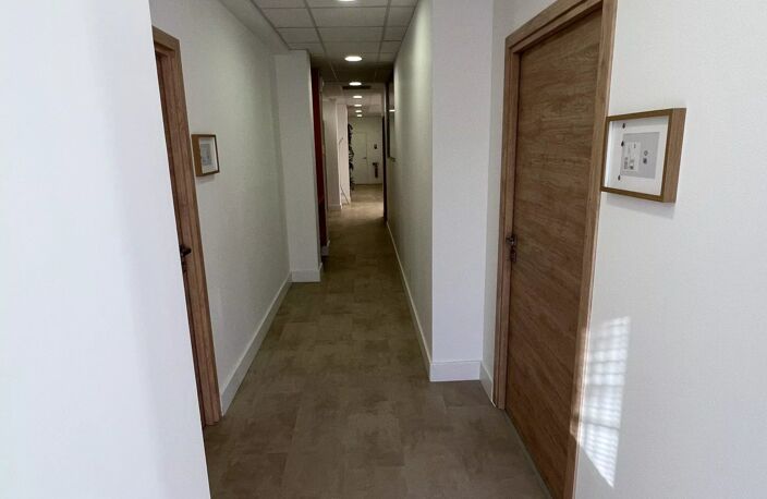 Local commercial — photo 4