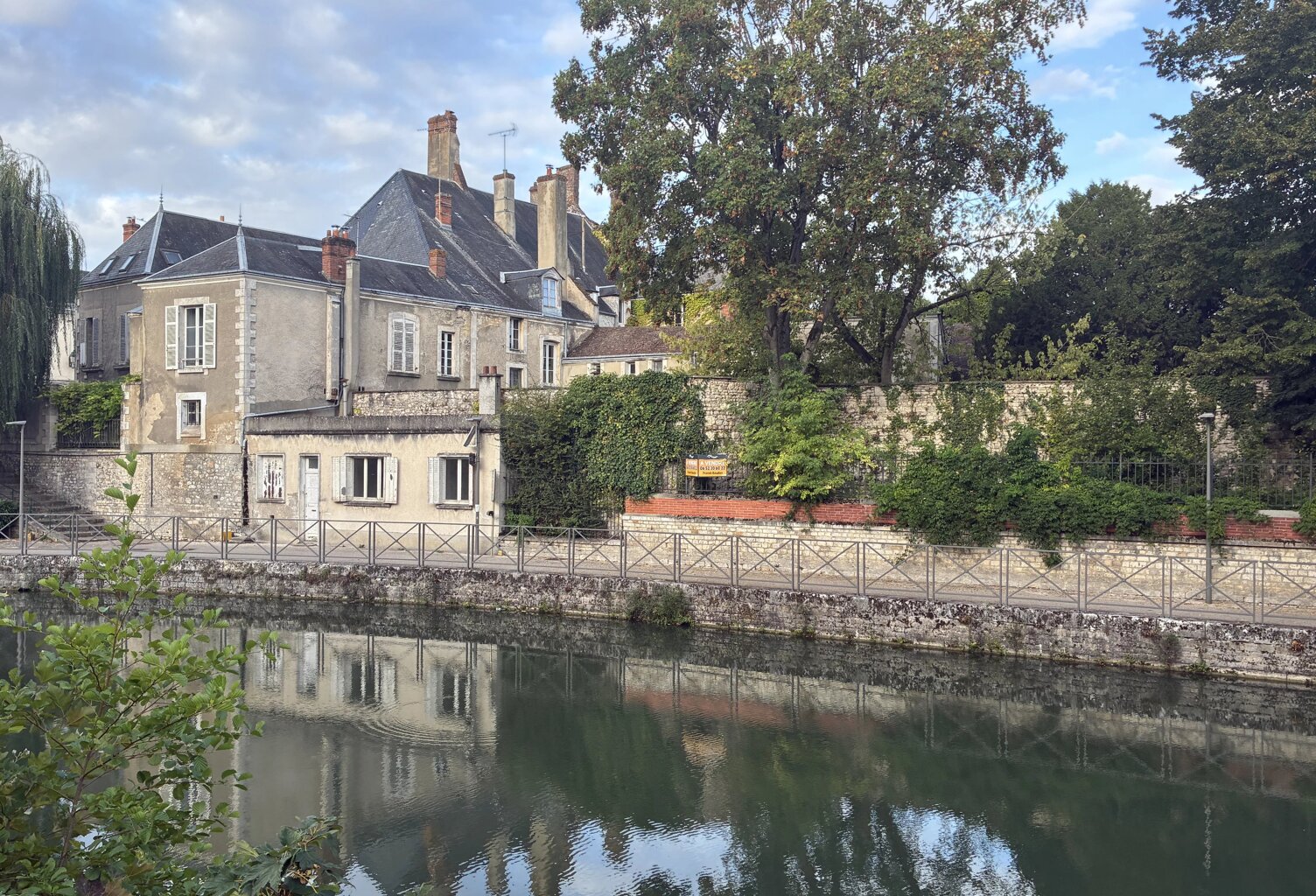 Propriété de caractère 522 M² à rénover — photo 1
