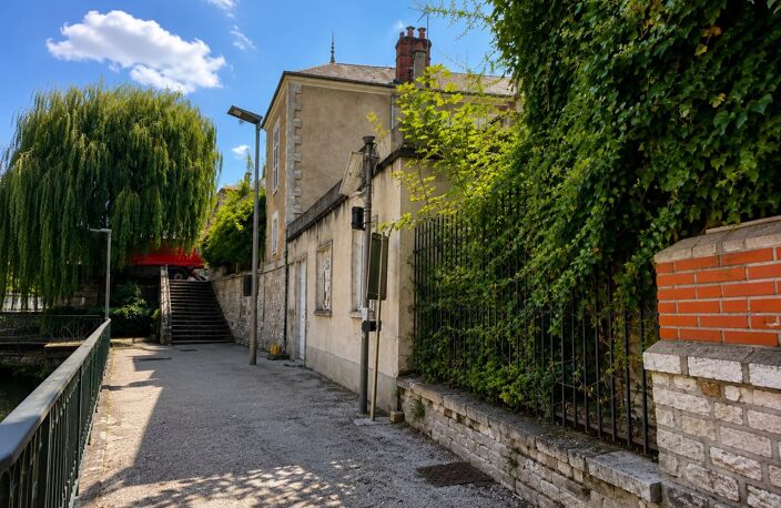 Propriété de caractère 522 M² à rénover — photo 3