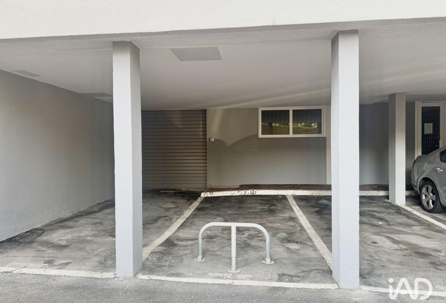 Location Parking 11 m&sup2; — photo 1