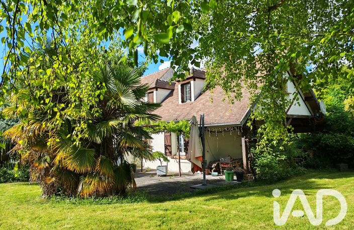 Vente Maison/villa 8 pièces — photo 2